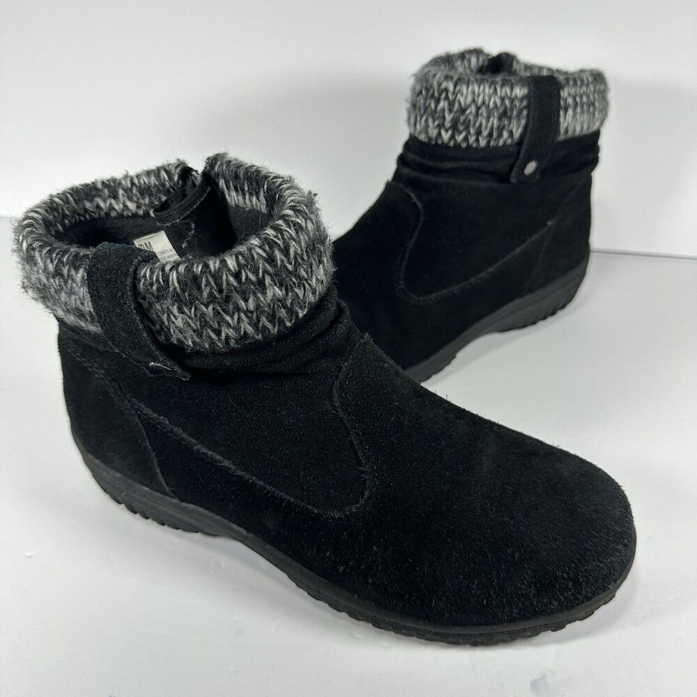 Khombu "Laura" Women’s Black Suede Ankle Boots - Size 9M